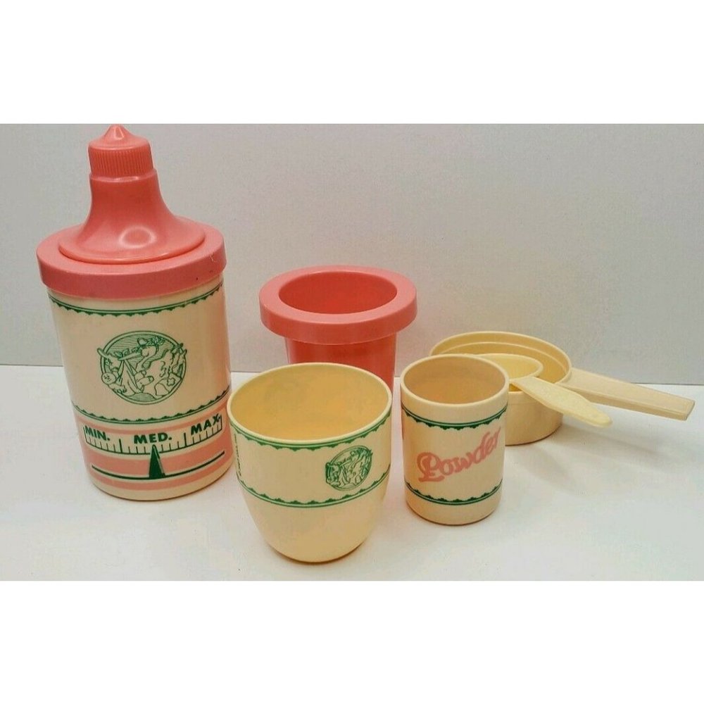 1983 OAA Lot Cabbage Patch Kids Doll Accessories Drink Cups Measuring Cups Vtg